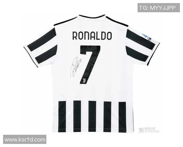 如何轻松获取足球明星签名的实用技巧与方法分享